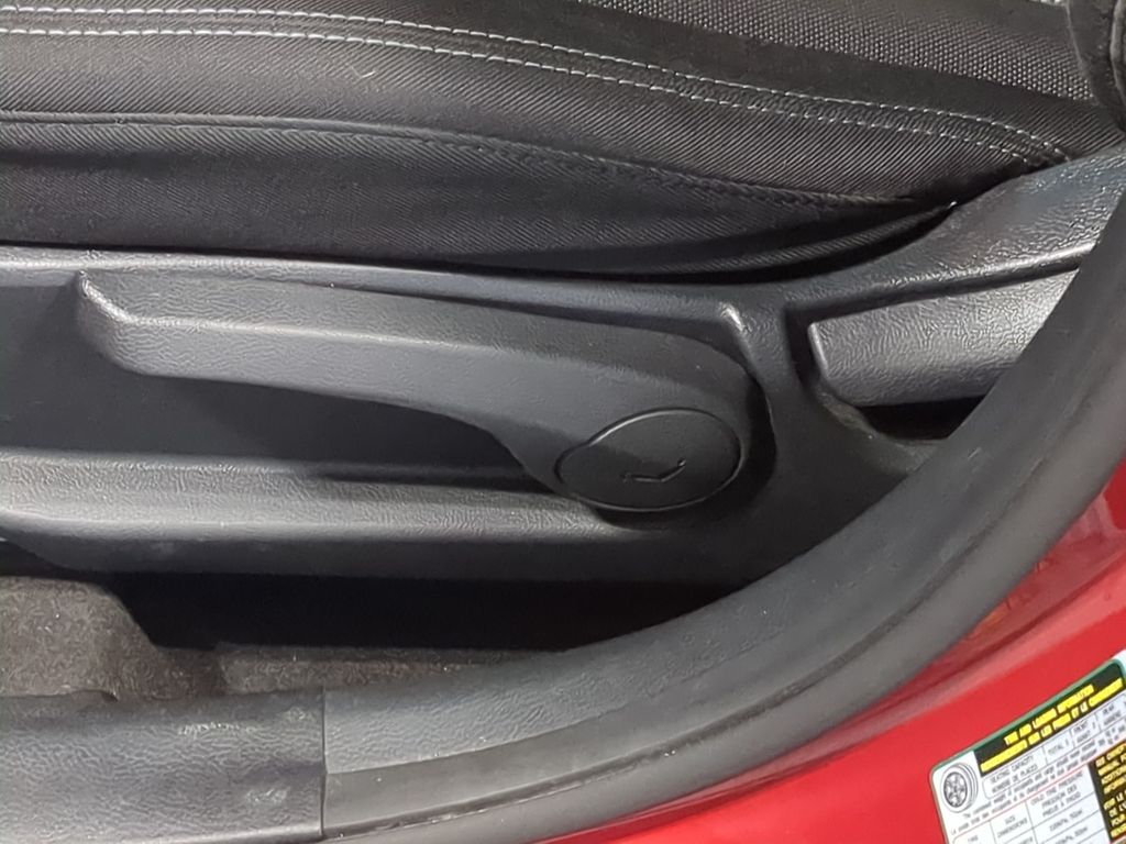 Thumbnail: 2016 Hyundai Elantra - 25