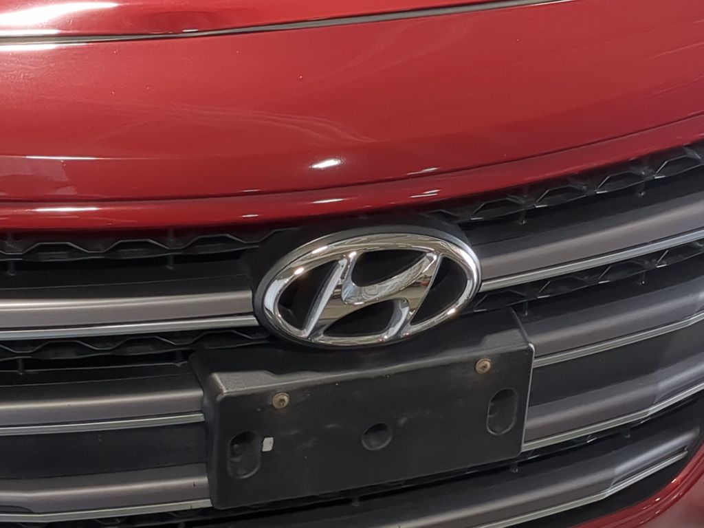 Thumbnail: 2016 Hyundai Elantra - 7