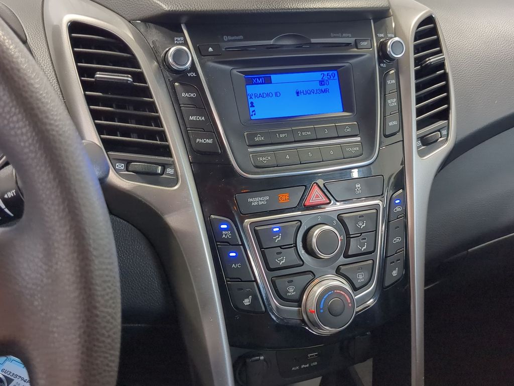 Thumbnail: 2016 Hyundai Elantra - 14