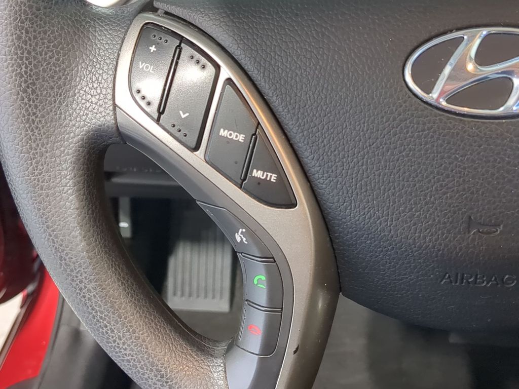 Thumbnail: 2016 Hyundai Elantra - 28