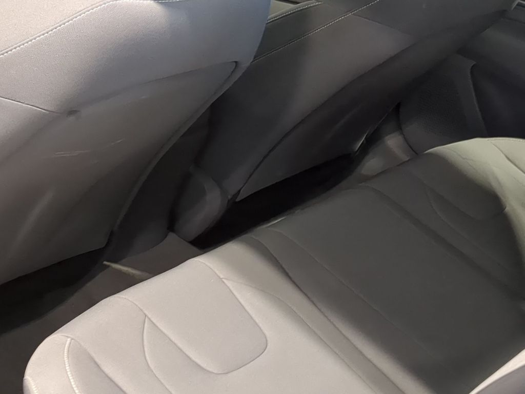 Thumbnail: 2021 Hyundai Elantra - 11
