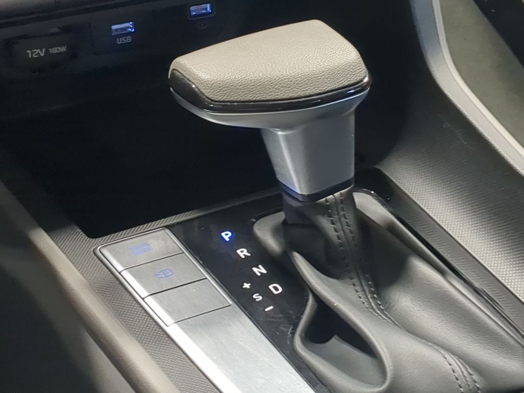 Thumbnail: 2021 Hyundai Elantra - 14