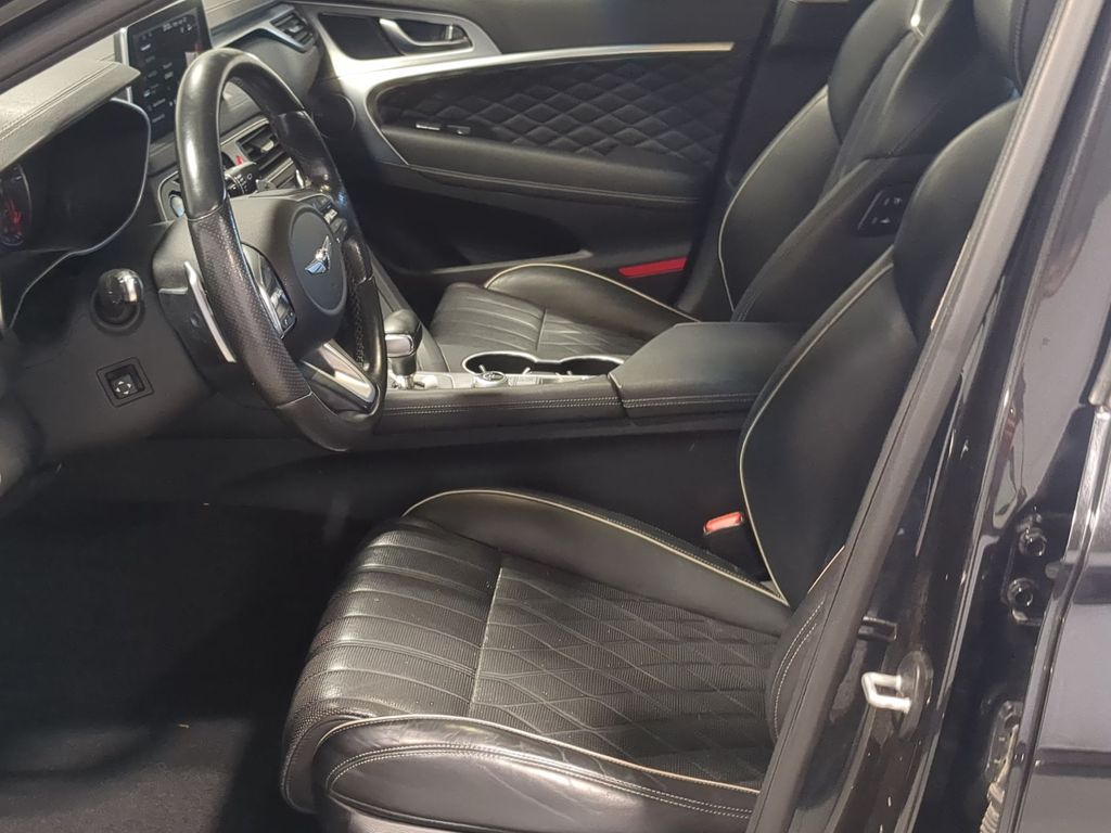 Thumbnail: 2019 Genesis G70 - 8