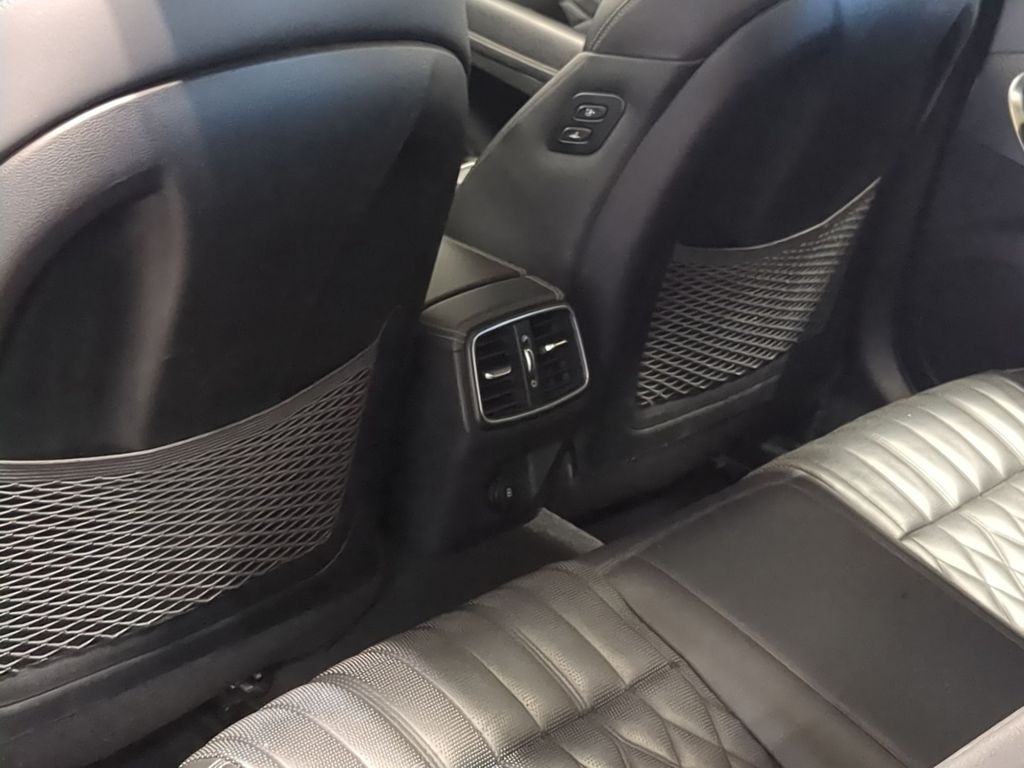 Thumbnail: 2019 Genesis G70 - 26