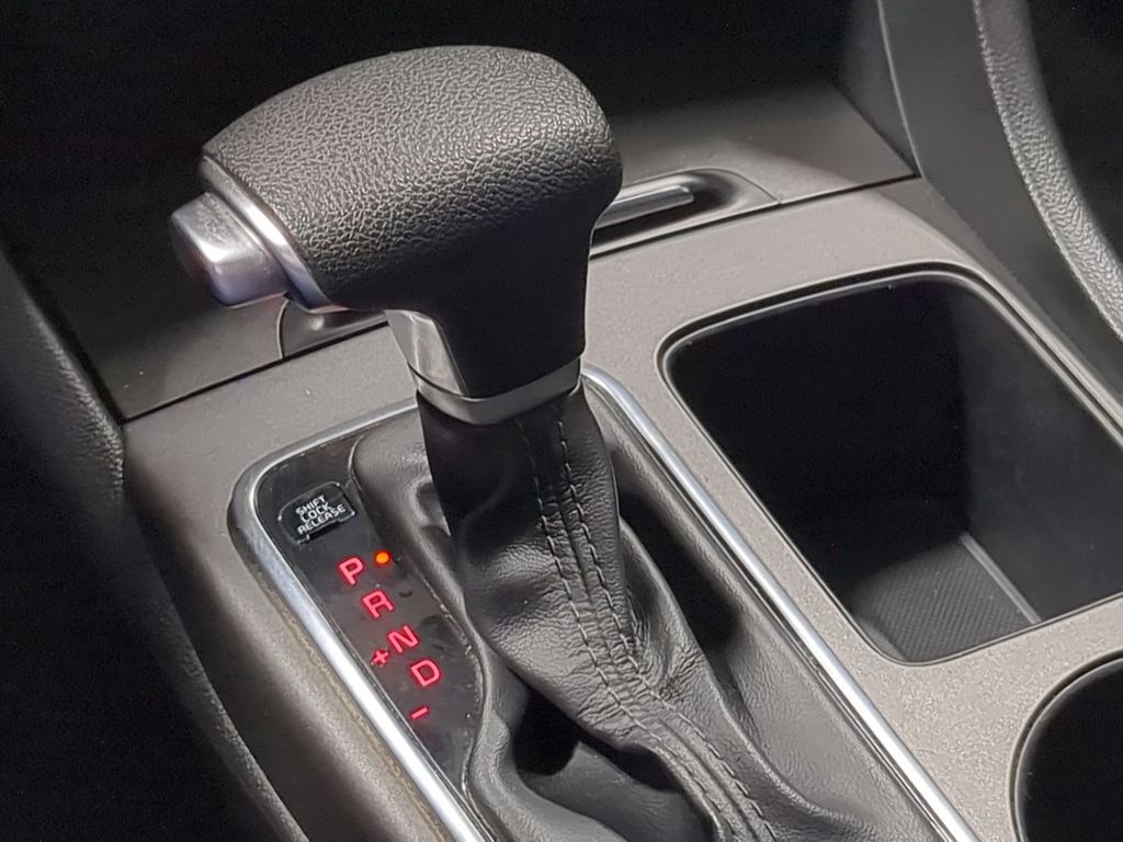 Thumbnail: 2016 Kia Optima - 14