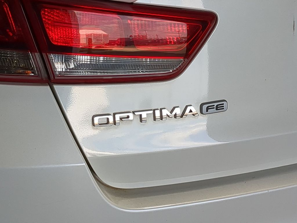 Thumbnail: 2016 Kia Optima - 24
