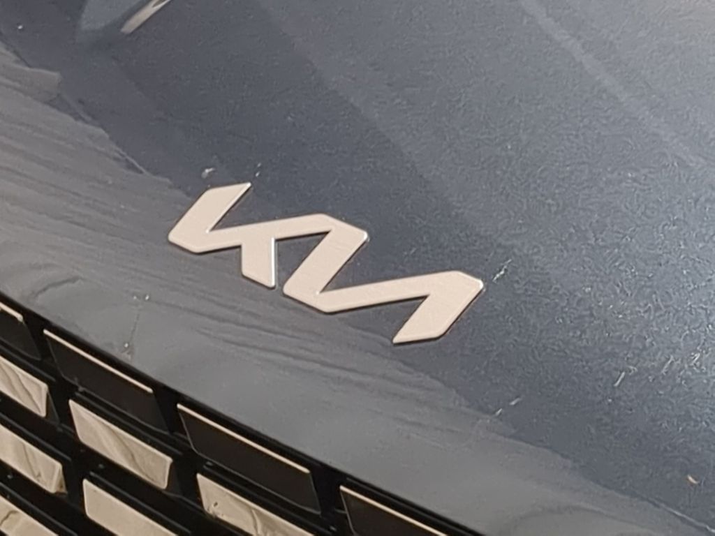 Thumbnail: 2024 Kia Carnival - 6
