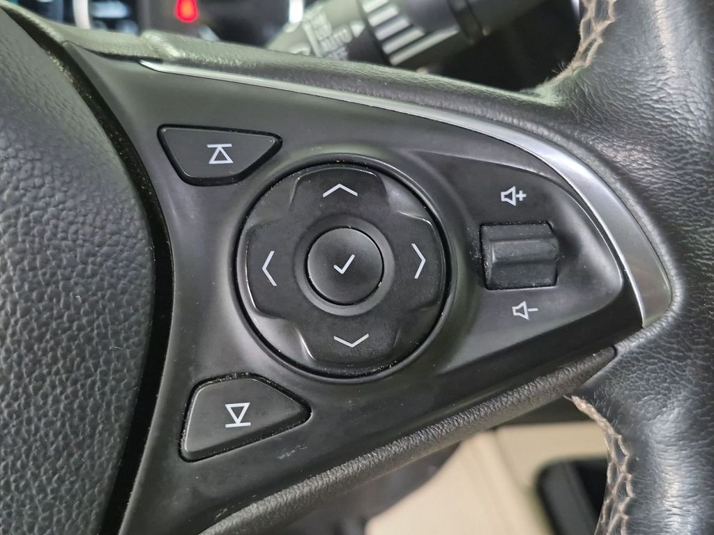 Thumbnail: 2017 Buick Envision - 30