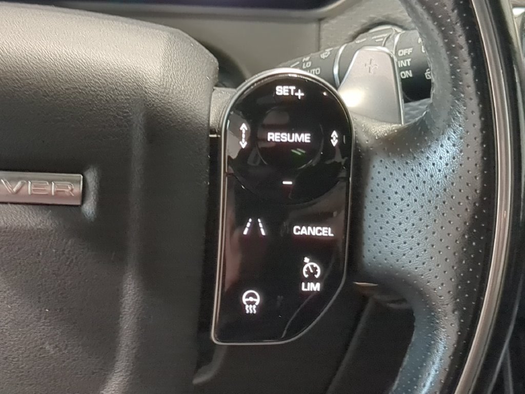 Thumbnail: 2019 Land Rover Range Rover Velar - 30