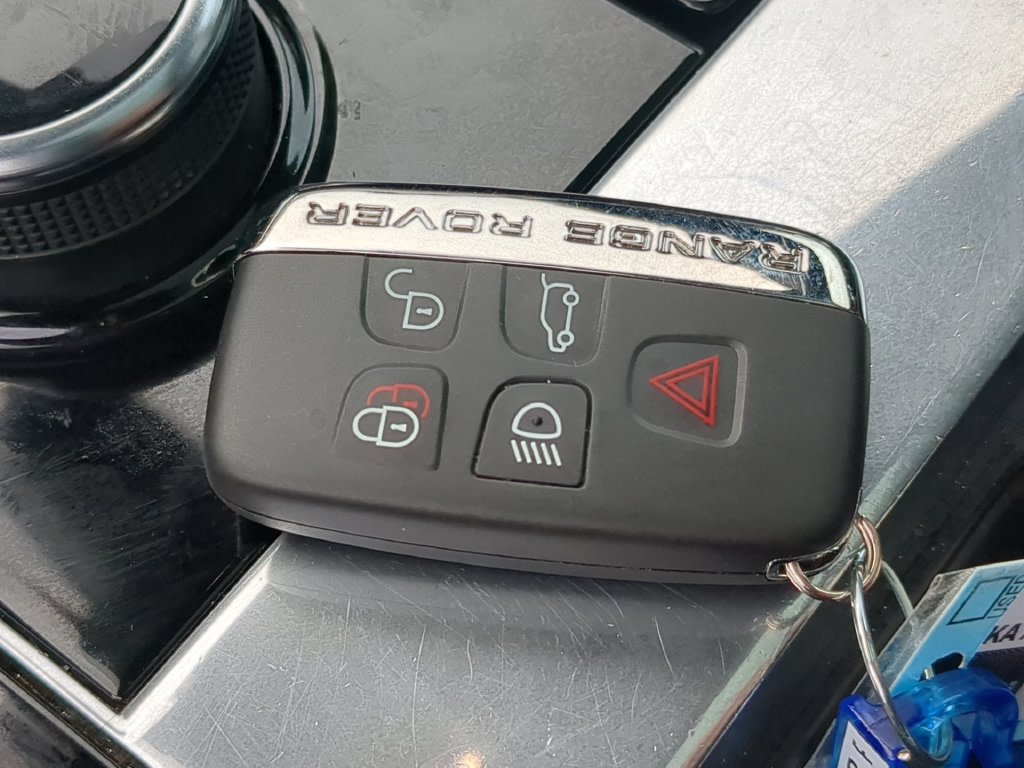 Thumbnail: 2019 Land Rover Range Rover Velar - 12
