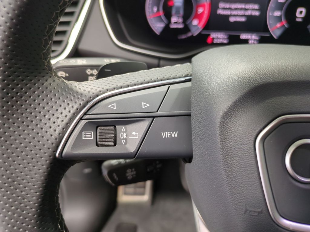 Thumbnail: 2023 Audi SQ5 - 27