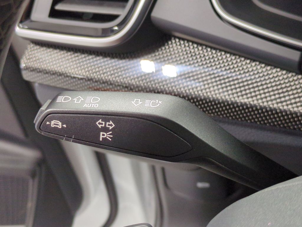Thumbnail: 2023 Audi SQ5 - 30