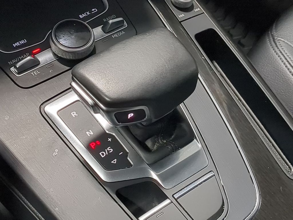 Thumbnail: 2018 Audi Q5 - 33