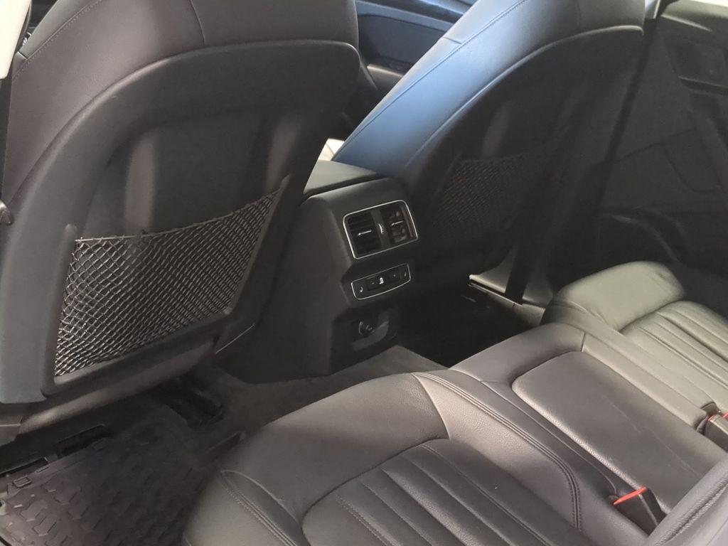 Thumbnail: 2018 Audi Q5 - 26