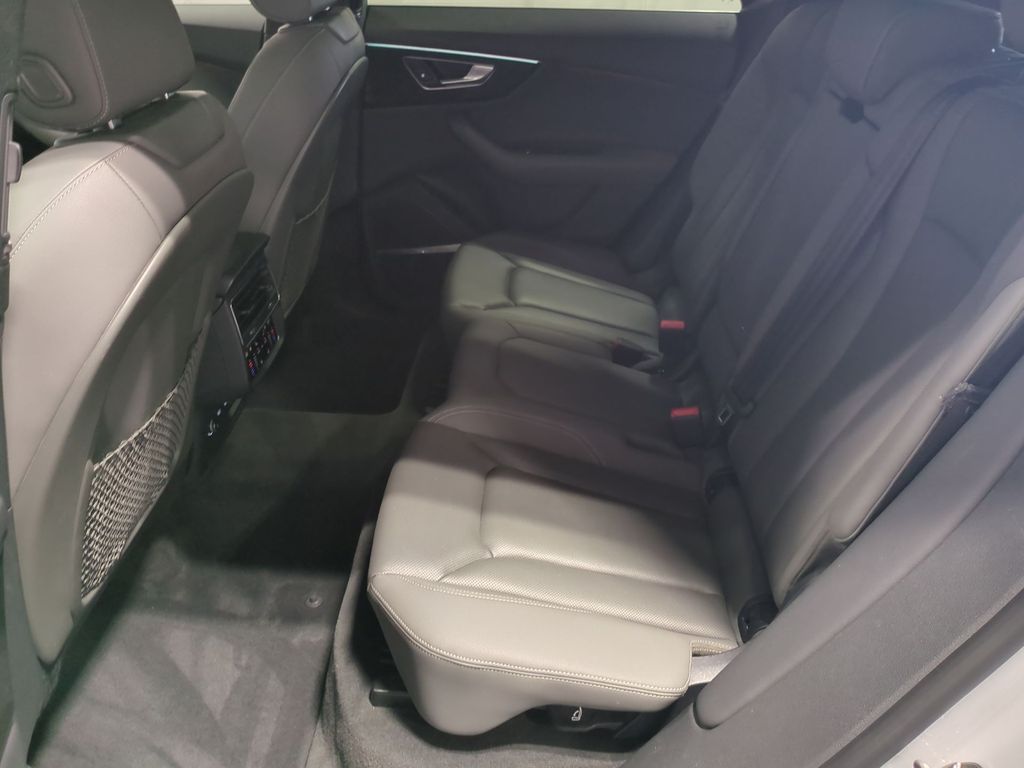 Thumbnail: 2019 Audi Q8 - 28