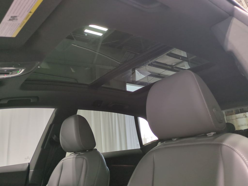 Thumbnail: 2019 Audi Q8 - 27