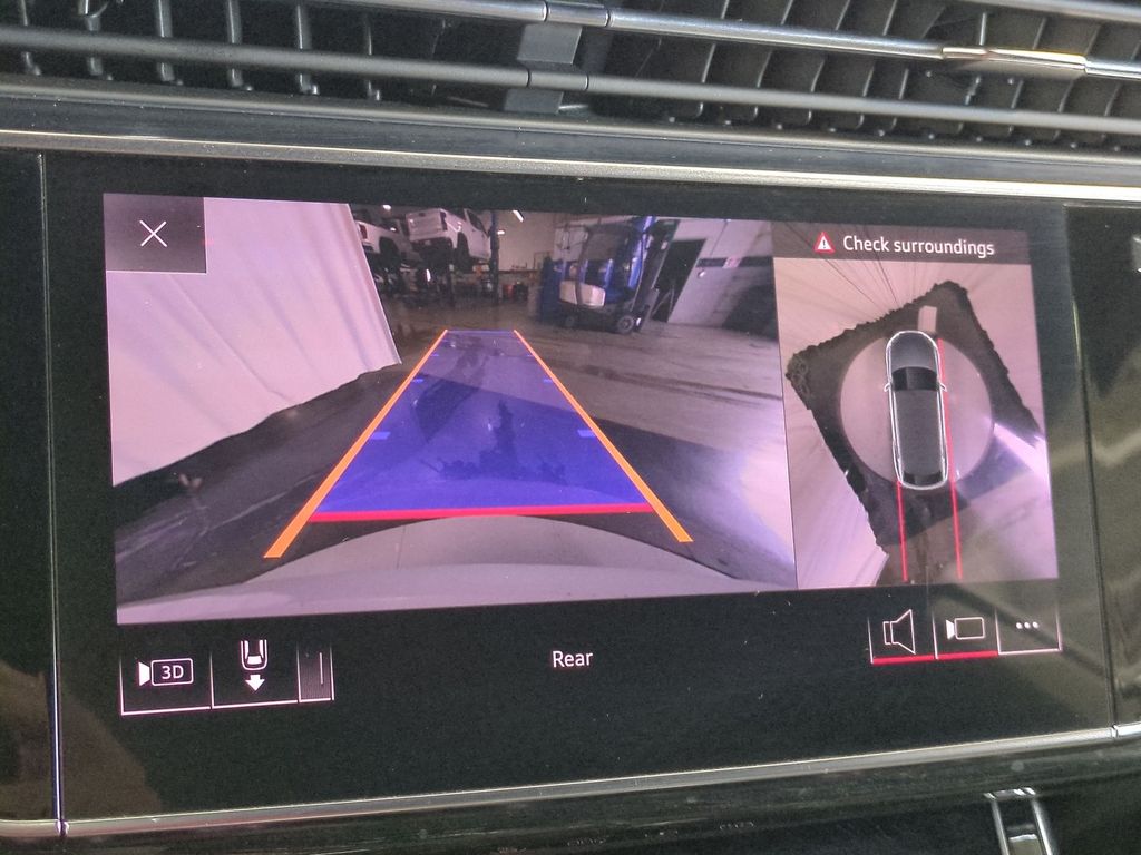 Thumbnail: 2019 Audi Q8 - 34