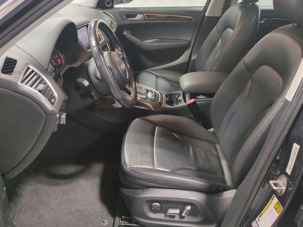 Thumbnail: 2016 Audi Q5 - 10