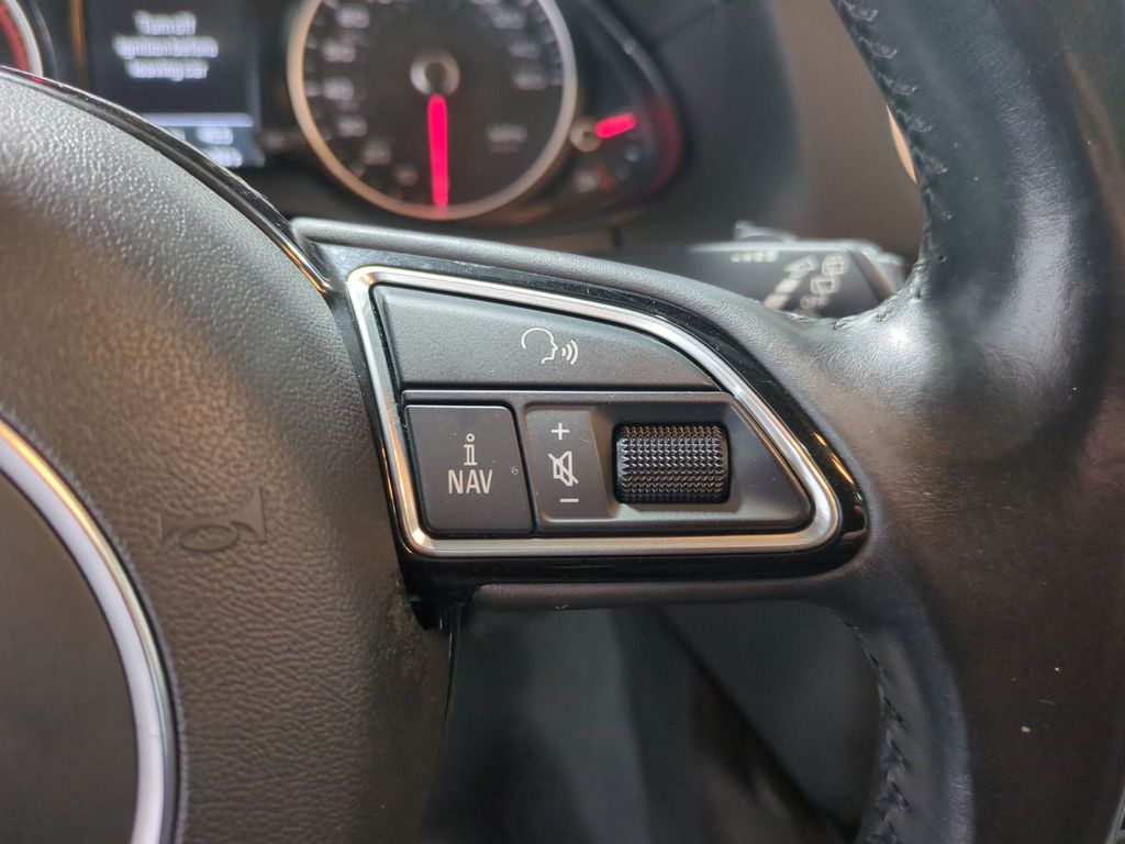 Thumbnail: 2016 Audi Q5 - 31