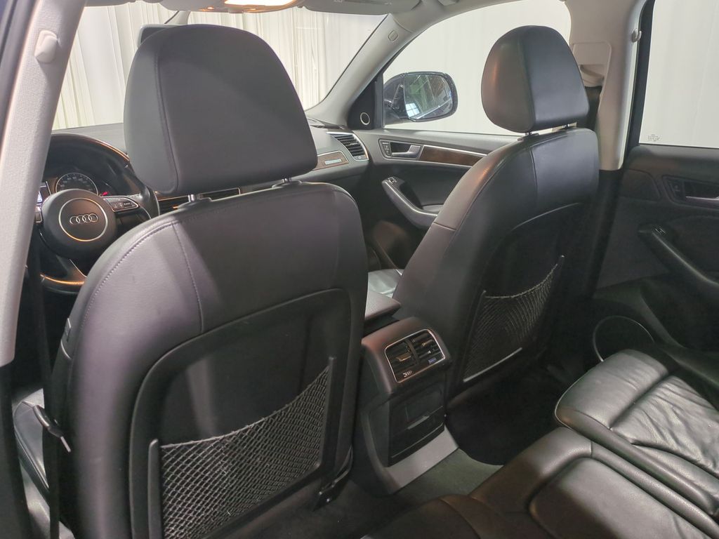 Thumbnail: 2016 Audi Q5 - 11