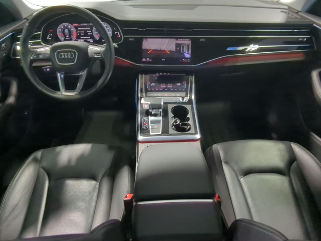 Thumbnail: 2023 Audi Q8 - 9