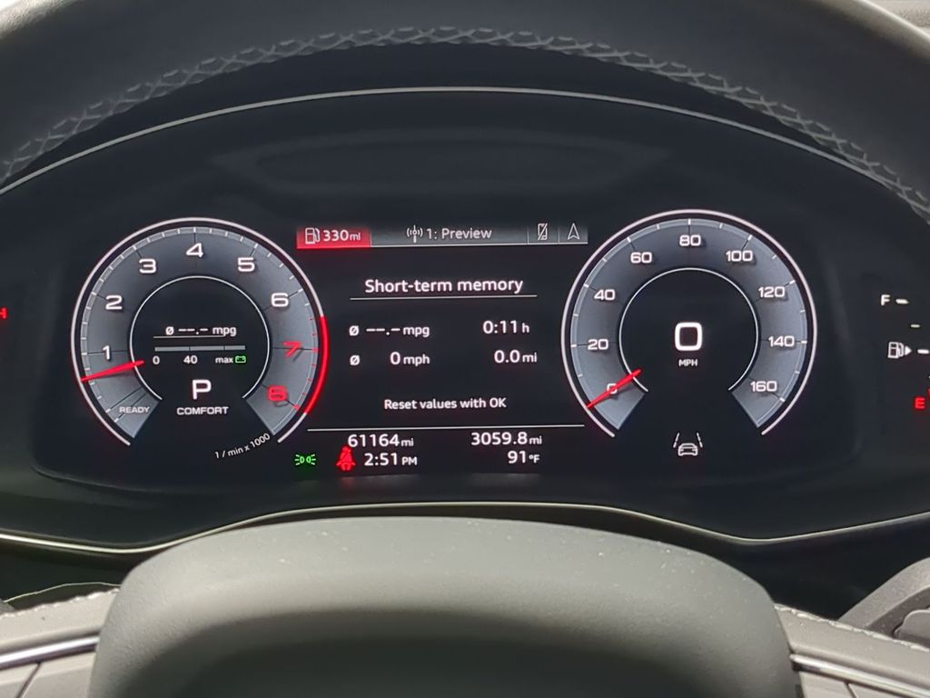 Thumbnail: 2023 Audi Q8 - 16