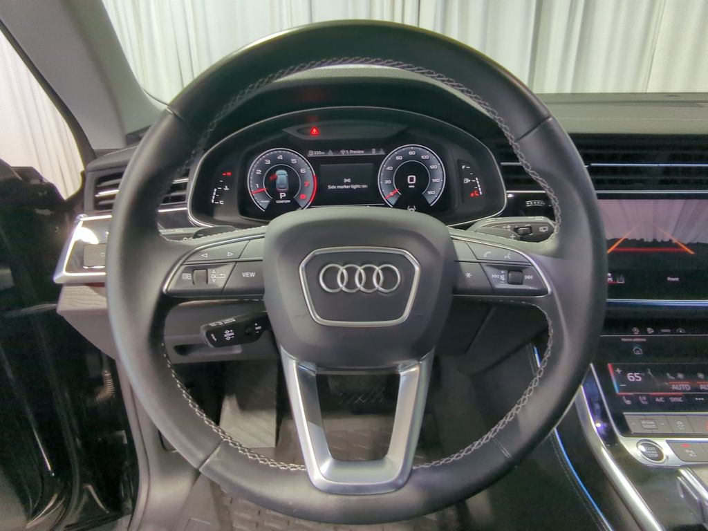 Thumbnail: 2023 Audi Q8 - 13