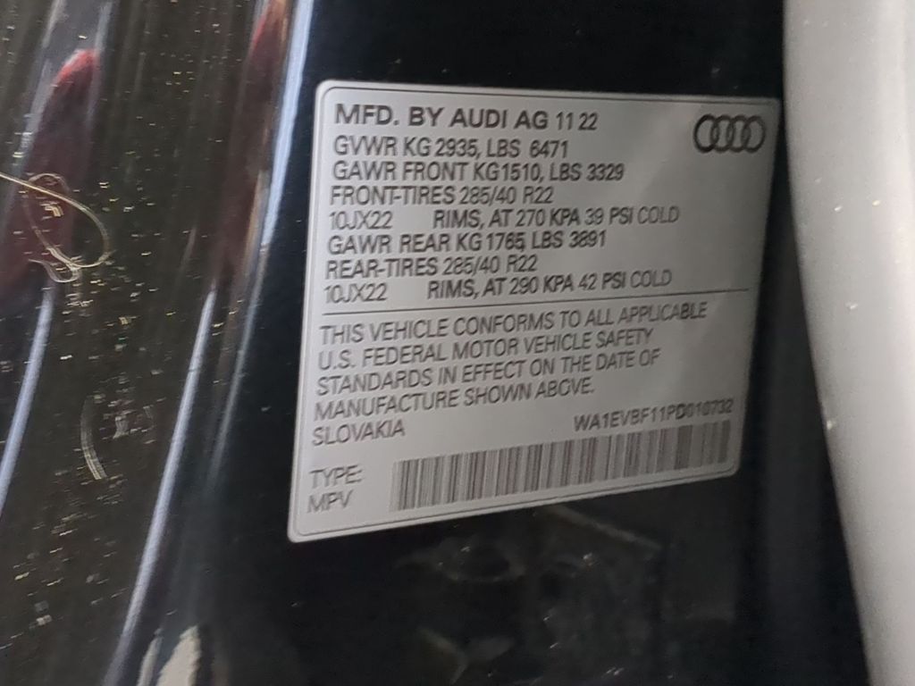 Thumbnail: 2023 Audi Q8 - 19