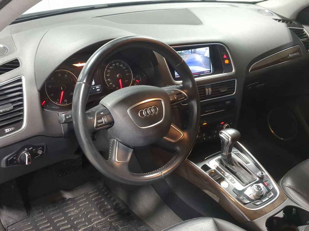 Thumbnail: 2016 Audi Q5 - 9