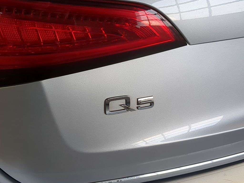 Thumbnail: 2016 Audi Q5 - 32