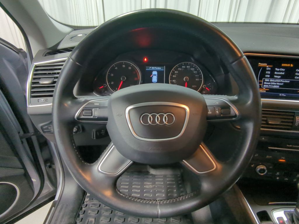 Thumbnail: 2016 Audi Q5 - 13