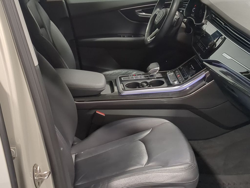 Thumbnail: 2022 Audi Q7 - 29
