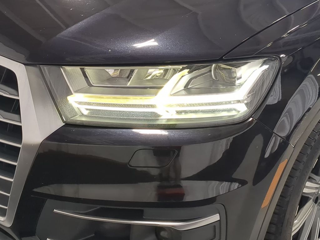 Thumbnail: 2018 Audi Q7 - 24