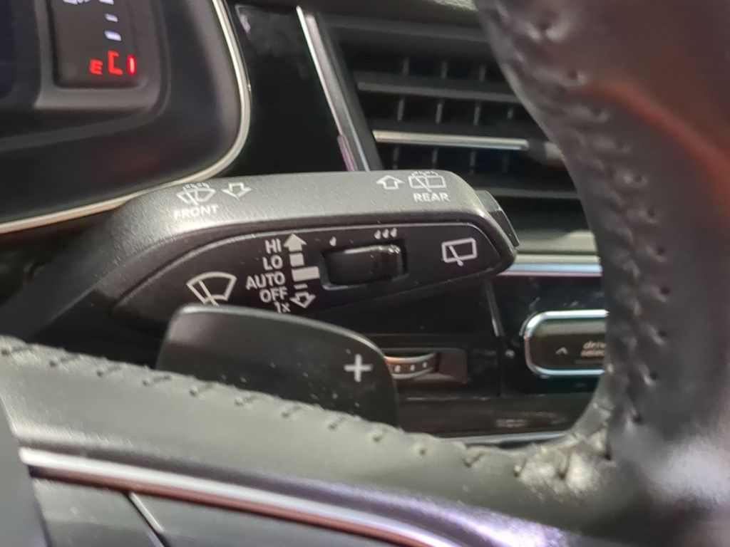Thumbnail: 2018 Audi Q7 - 31