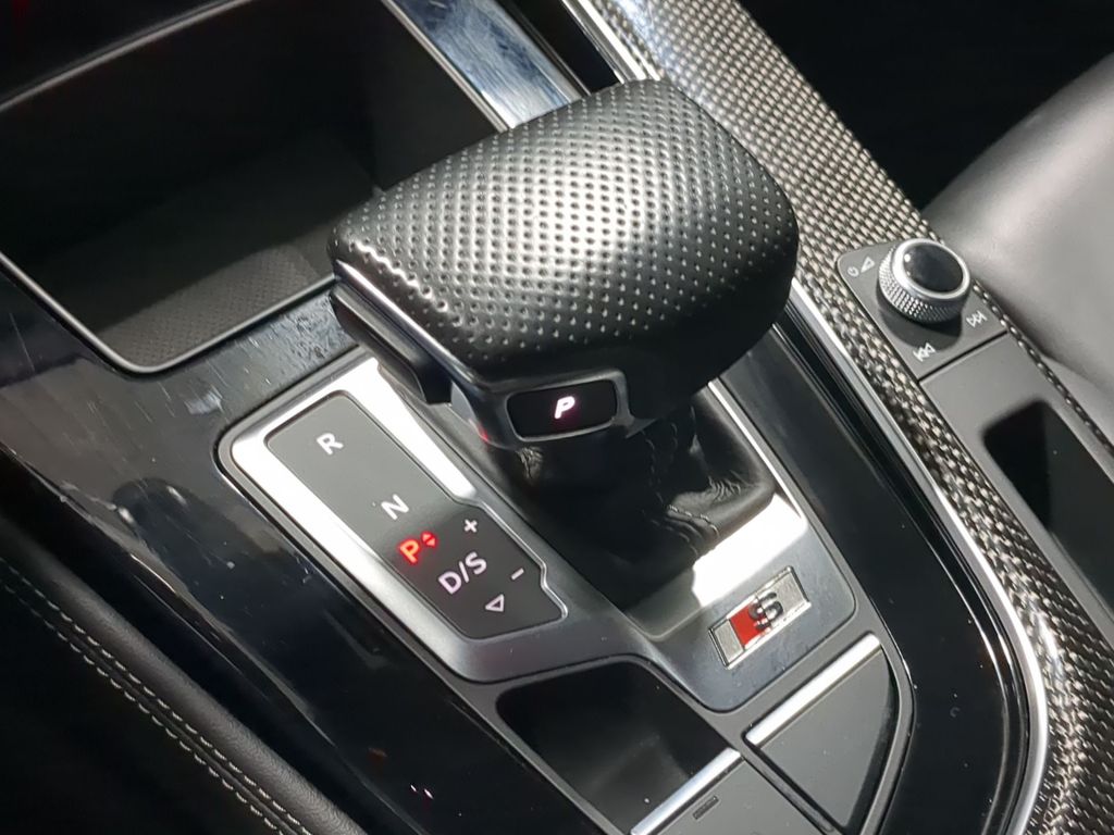Thumbnail: 2021 Audi S5 - 15
