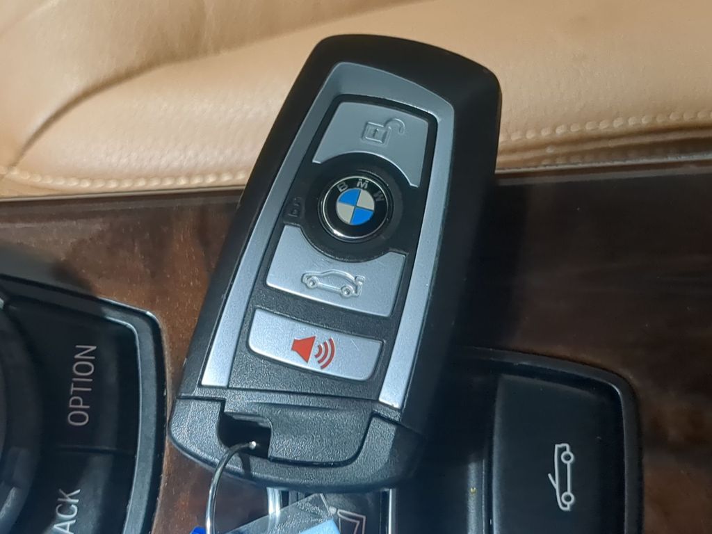 Thumbnail: 2015 BMW 4 Series - 13