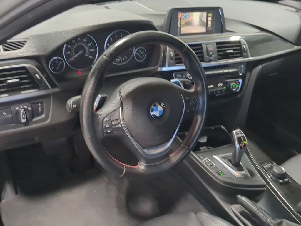 Thumbnail: 2016 BMW 3 Series - 2
