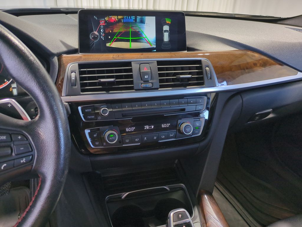 Thumbnail: 2016 BMW 3 Series - 14