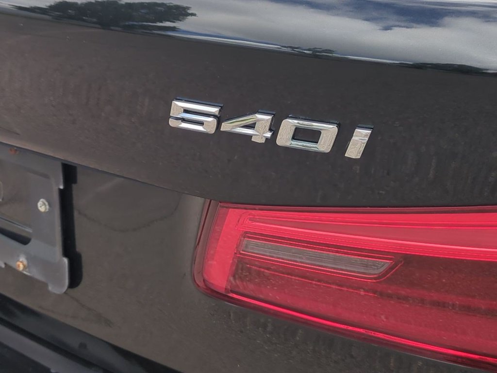 Thumbnail: 2019 BMW 5 Series - 24