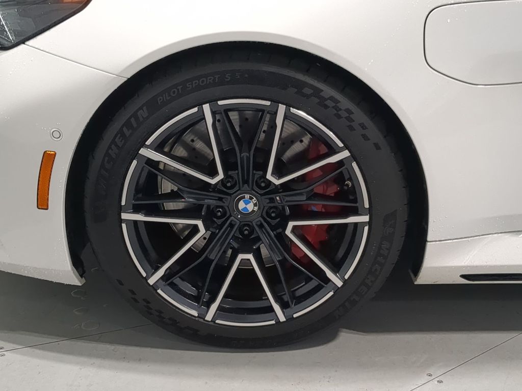 Thumbnail: 2026 BMW M5 - 8
