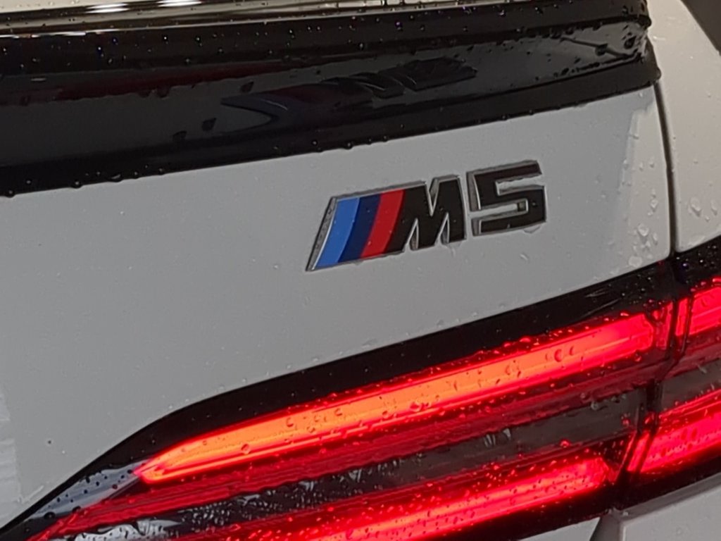 Thumbnail: 2026 BMW M5 - 23