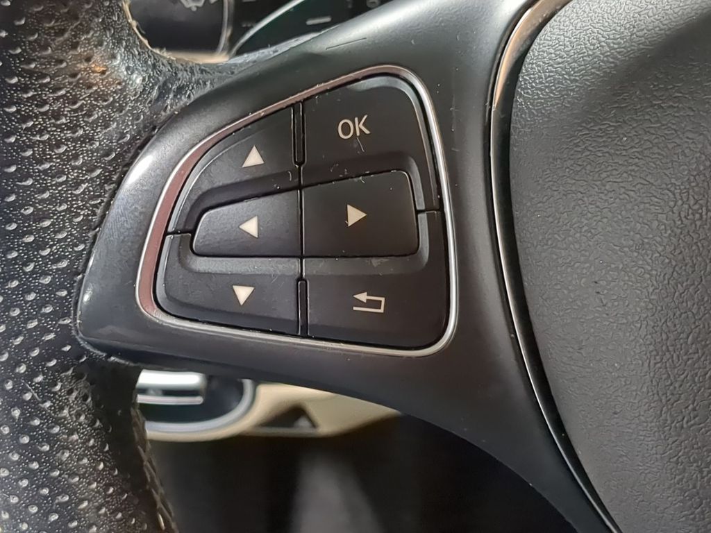 Thumbnail: 2019 Mercedes-Benz GLA - 29
