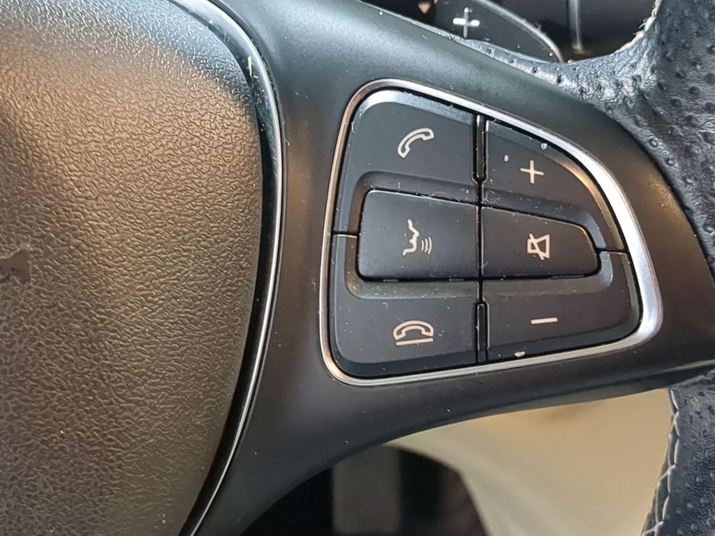 Thumbnail: 2019 Mercedes-Benz GLA - 30