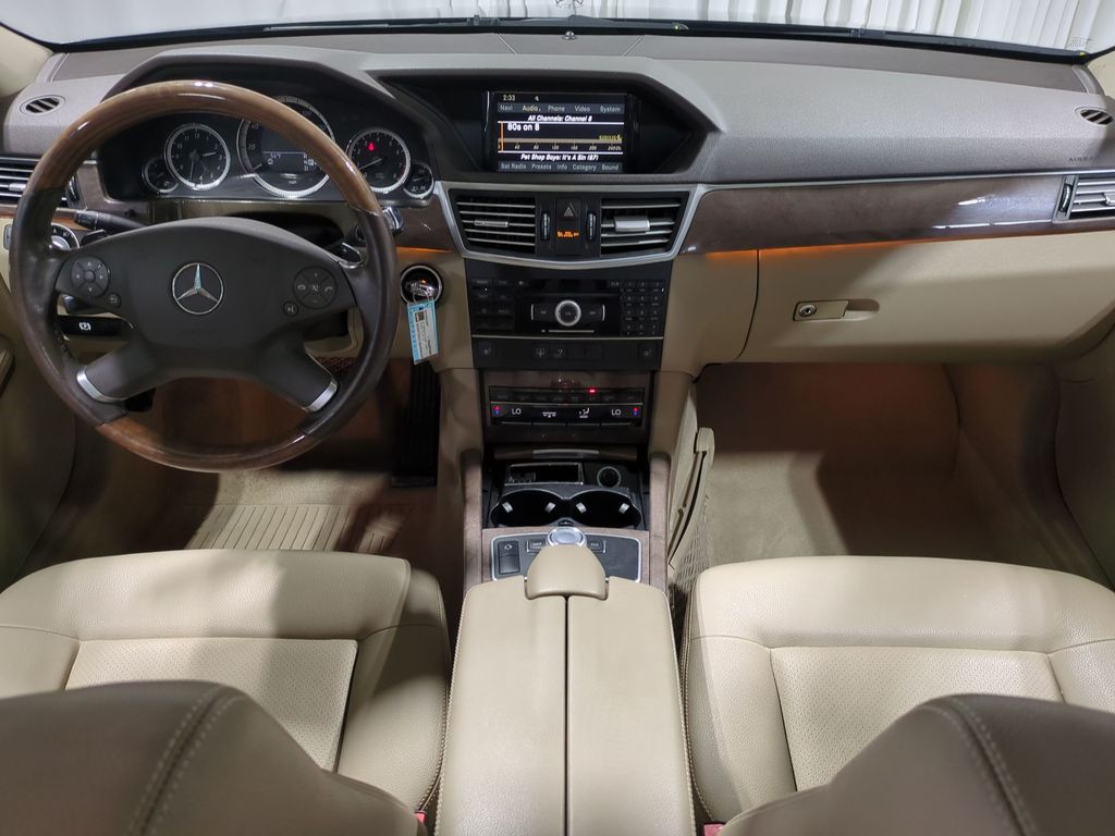 Thumbnail: 2011 Mercedes-Benz E-Class - 9