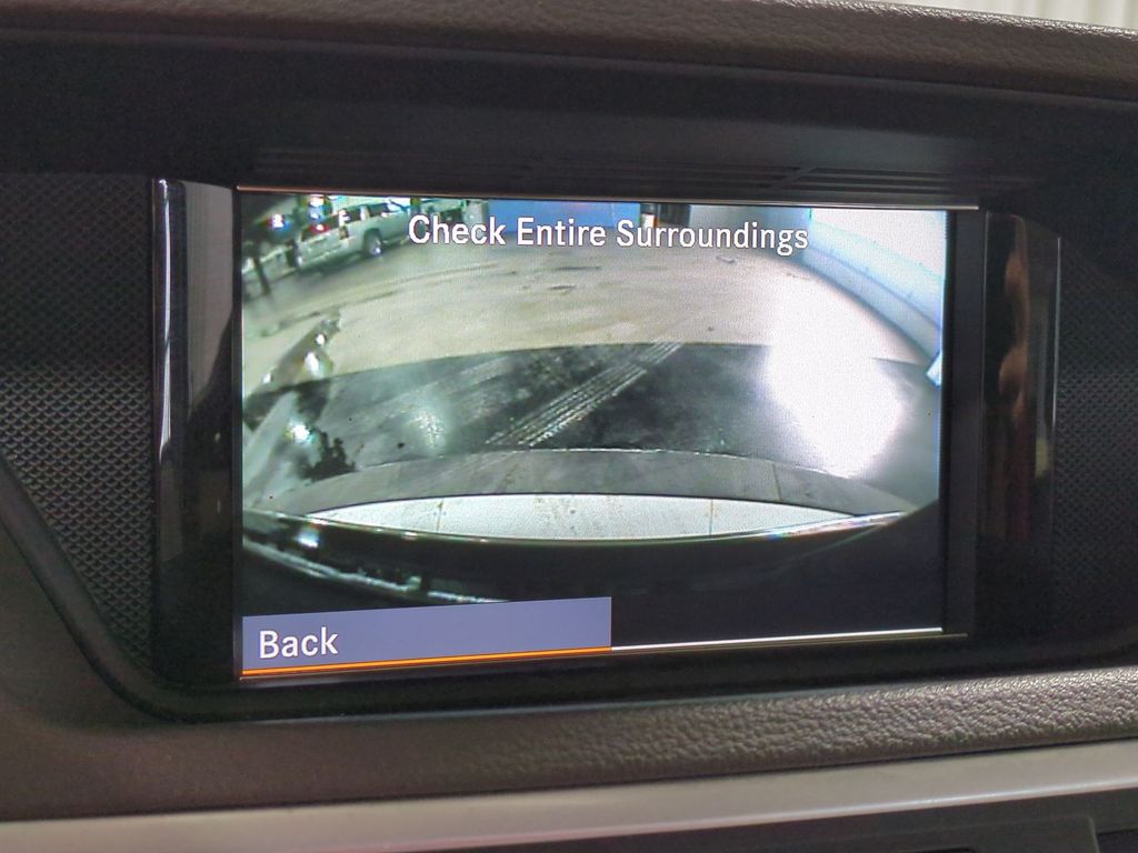 Thumbnail: 2011 Mercedes-Benz E-Class - 33