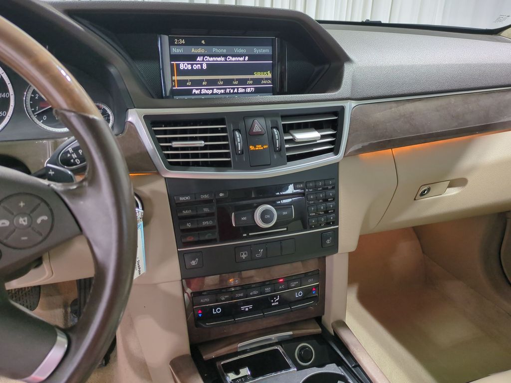 Thumbnail: 2011 Mercedes-Benz E-Class - 14