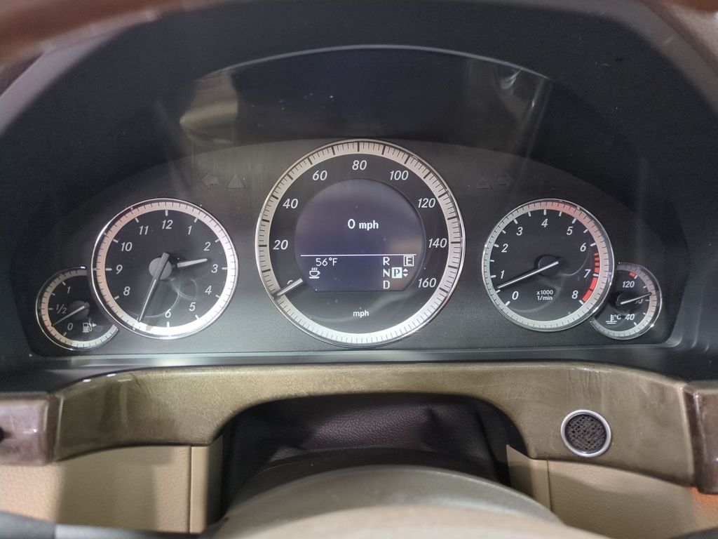 Thumbnail: 2011 Mercedes-Benz E-Class - 16
