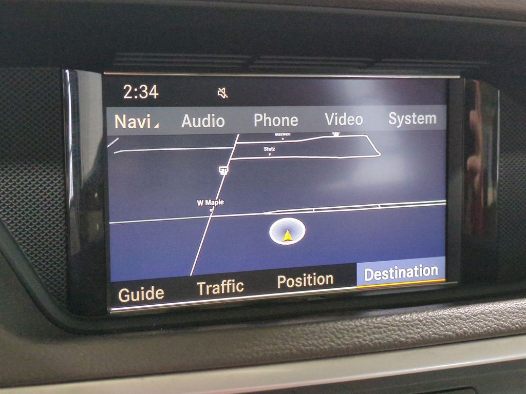 Thumbnail: 2011 Mercedes-Benz E-Class - 32