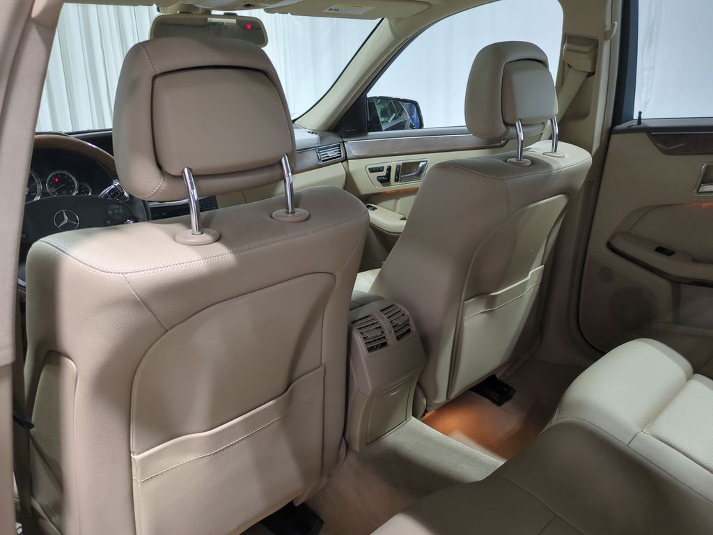 Thumbnail: 2011 Mercedes-Benz E-Class - 12
