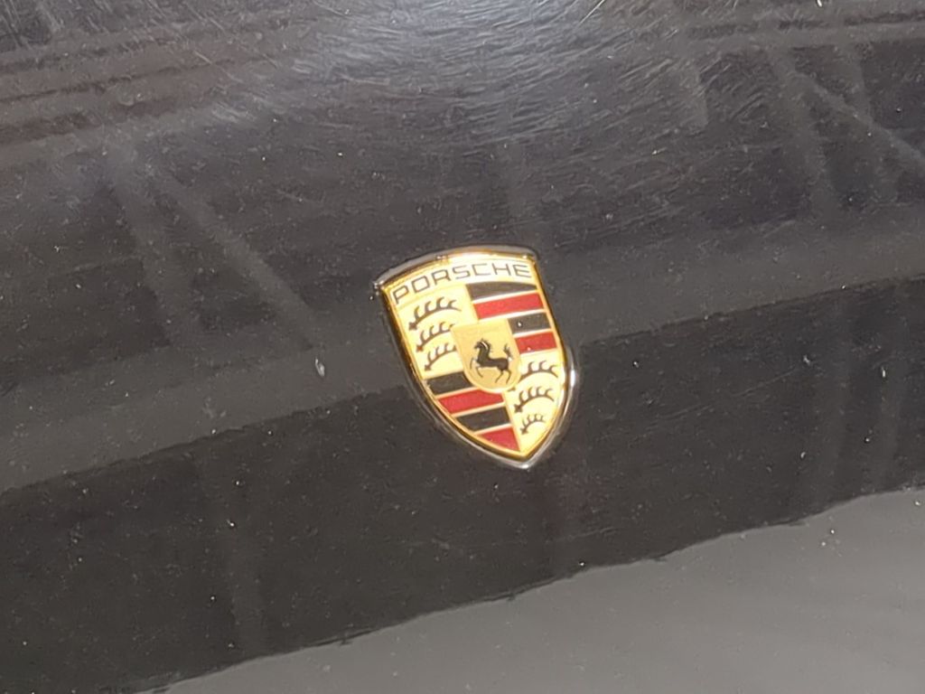 Thumbnail: 2016 Porsche Macan - 7